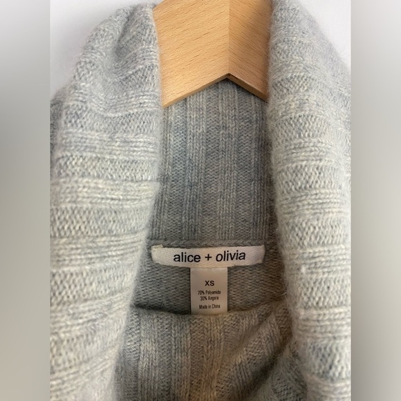 Alice + Olivia Angora Turtleneck Blend Bell sleeve Short Sweater Dress X-Small - Picture 10 of 12